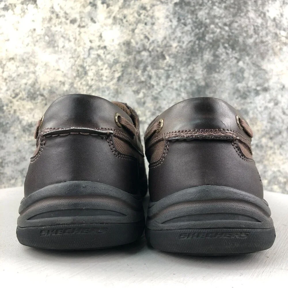 Skechers Men's Size 10 Dark Brown Leather Relaxed Fit Memory Foam Shoes 64114
